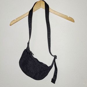 Baggu Mini Crescent Bag in Black